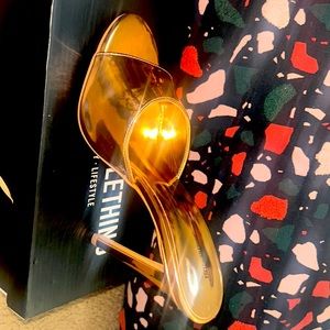 New in box pretty little things gold heels